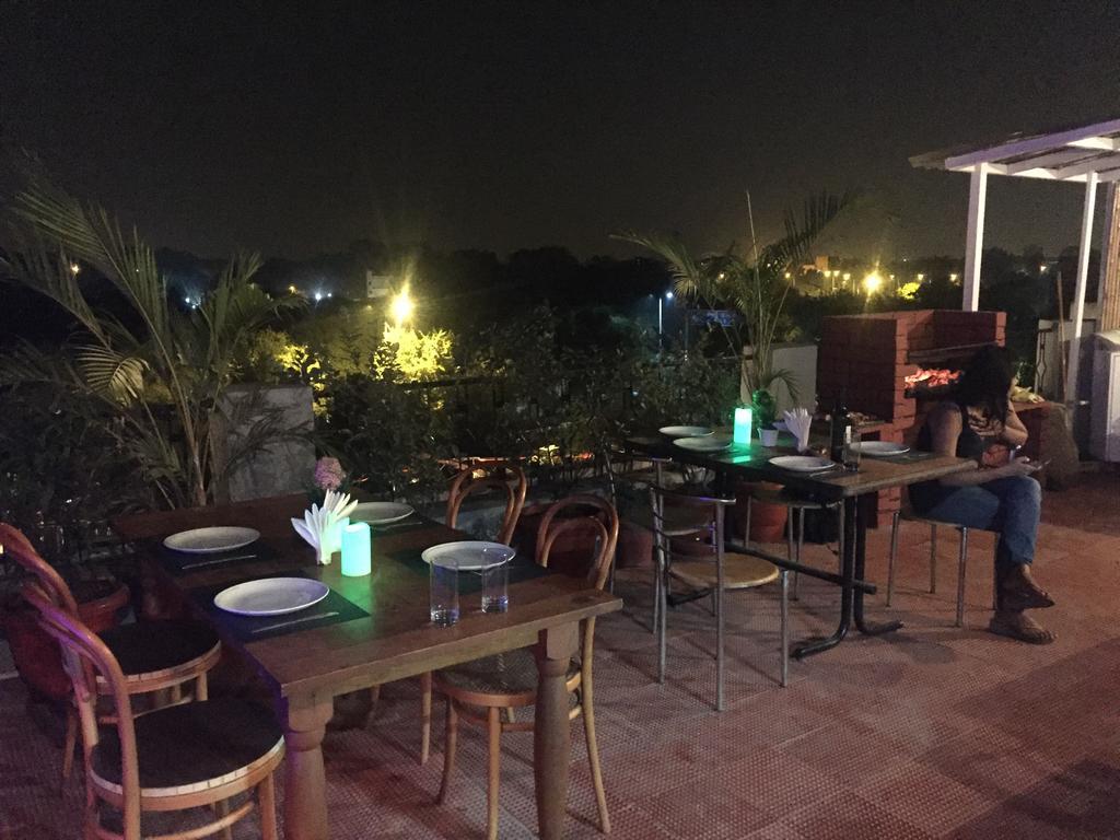 Mykonos Guest House And Spa New Delhi Extérieur photo